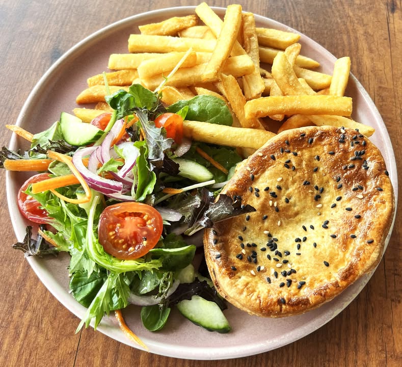 Featured image for “Beef Cheek & Gravy Pie Special: Lunch Delight at Spinifex Cable Beach”